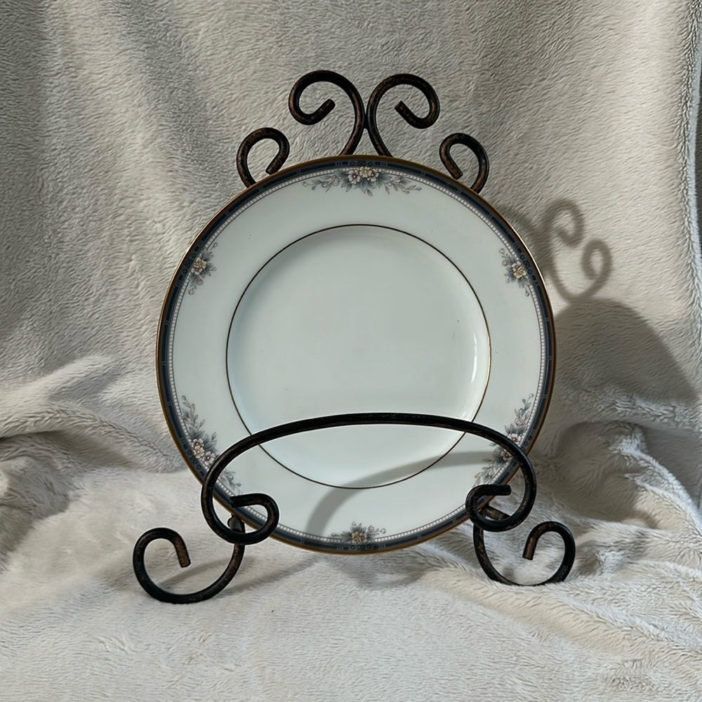 Noritake - Ontario Pattern Salad Plate